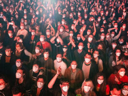 ispanya-sosyal-mesafesiz-konser-kayitdisico